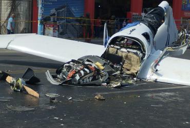 Así quedó la avioneta accidentada en La Libertad.