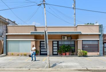 En esta vivienda, ubicada en Urdesa, ocurrió el crimen.