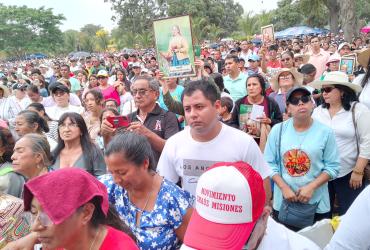 Cerca de 10 mil devotos se dieron cita para este evento religioso.