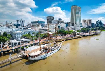 Un transporte fluvial moderno en Guayaquil requiere voluntad política para triunfar, según expertos.