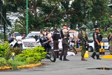 La Policía investiga el intento de robo a un camión blindado.