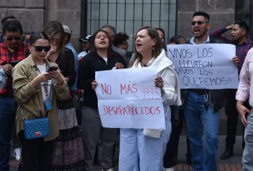 En Quito y Guayaquil se desarrollan protestas por la desaparición de cuatro menores de edad.