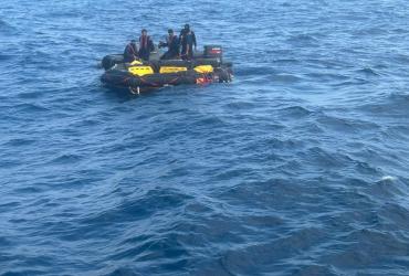 La Armada busca en aguas de Manabí a los pescadores desaparecidos.