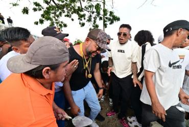 Michael Arroyo presente en el adiós de sus sobrinos.