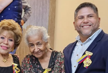 Hilda Murillo, Azucena Mora y Eddie González