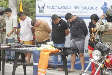 Varias personas detenidas en un operativo en Pascuales.