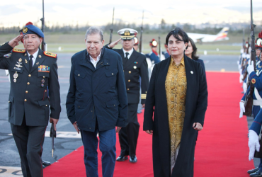 Edmundo González fue recibido por por la canciller Gabriela Sommerfeld.