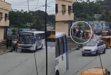 Captura de video del momento en que los policías interceptaron el bus.