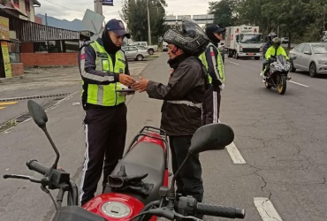 El Pico y Placa en Quito, se aplica de lunes a viernes.