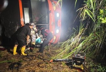 Varias personas resultaron heridas tras trágico accidente de tránsito en Esmeraldas.