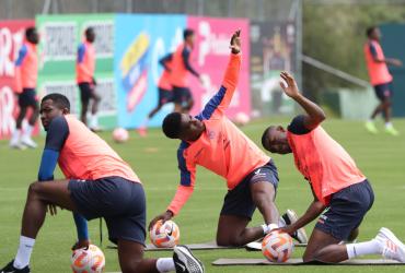 Ecuador, Sebastiá Beccacece, eliminatorias sudamericanas, Mundial 2026, entrenamiento, Venezuela, Chile