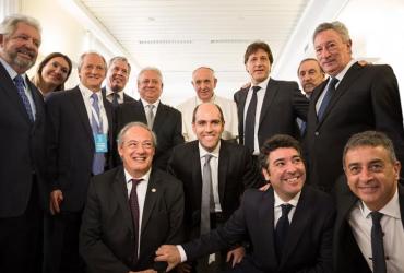 Los directivos de la Conmebol del 2015 entre ellos Luis Chiriboga expresidente de la FEF.