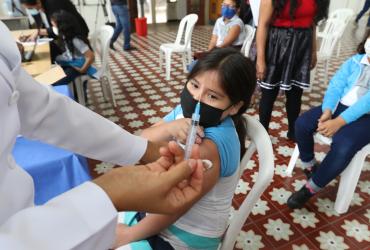 Tosferina en Quito - contagio en estudiante - problema de salud