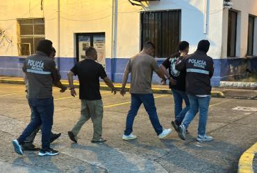 Cuatro sujetos fueron aprehendidos en el sitio en donde se ejecutó el allanamiento.