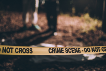 Una persona fue baleada en plaza comercial de Villa Club.