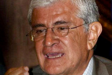 Alfredo Palacio fue presidente de Ecuador tras la caída de Lucio Gutierrez.