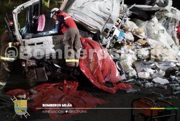 Accidente en Tambillo - Cuerpo de Bomberos de Mejía