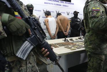 OPERATIVO EN FLOR DE BASTIÓN