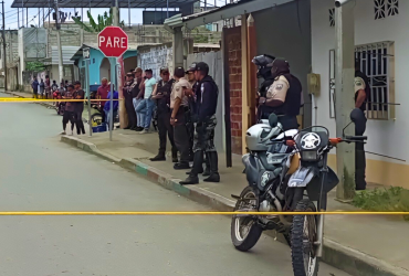 La escena del crimen en Esmeraldas, donde le quitaron la vida a un hombre.