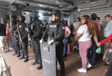 A pesar del atentado, algunos compradores regresaron a la Bahía.