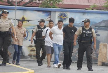 Los aprehendidos fueron llevados hacia el cuartel modelo, a la espera de la audiencia de flagrancia