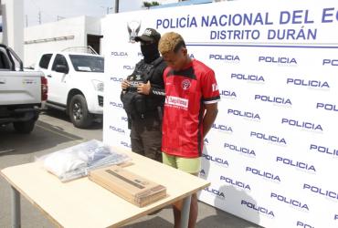El sujeto aprehendido señalado como sospechoso del crimen.
