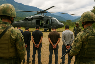 Operación militar en Imbabura se saldó con detenidos.