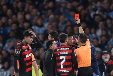 Audio del VAR expone cómo fue la expulsión de Gonzalo Plata ante Racing