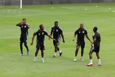 ESTADIO CAPWELL ENTRE (15434450)