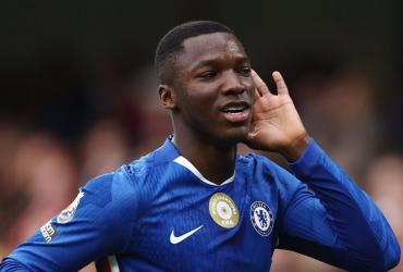 Moisés Caicedo jugador del Chelsea que recibiráa Barcelona.