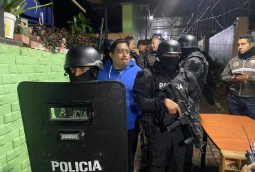 El abogado Lenin Vimos, abogado de Los Lobos, identificado como líder de esta res