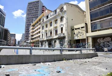 Avenida 10 de Agosto: así se derrumba la vía que alguna vez fue el centro de Quito