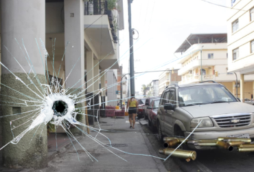 El crimen se registró en el centro de Guayaquil.