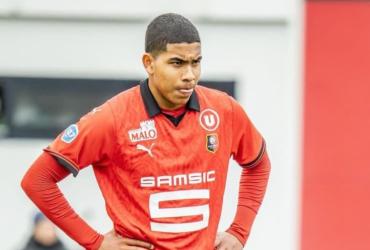 Joyita tricolor: Elías Legendre debutó con Rennes ante el PSG.