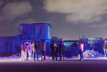 En el barrio Vinicio Yagual Dos, en la parroquia José Luis Tamayo, un hombre fue asesinado al pie de la vía denominada ´perimetral´, la víctima no portaba documentos de identificación.