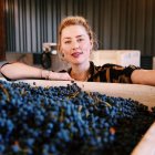 La artista asegura que vivió una relación tormentosa con el actor.