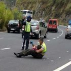 La imagen que se viralizó en redes sociales después de un accidente en la av. Simón Bolívar.