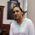  Gabriela Rivadeneira, Soledad Buendía y Carlos Viteri Gualinga, se refugiaron en la embajada tras las protestas violentas en Quito.  