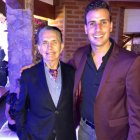 Don Alfonso con su compañero Juan Carlos Aizprúa.