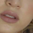 Las mangas transparentes son ideales para una reunión social.