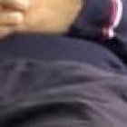 Cerca de 300 personas se llevaron el cuerpo de la clínica para trasladarlo a su casa.