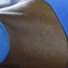 El volante de la Universidad Católica, José Carabalí, presentó un golpe abdominal.