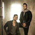 El dúo Tres Dedos busca sacarle el lado positivo a la crisis musical.