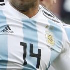 Javier Mascherano se retiró del balompié profesional el pasado 15 de noviembre de 2020. Su último club fue Estudiantes de La Plata. 


(RESTRICTIONS APPLY: Editorial Use Only, not used in association with any commercial entity - Images must not be used in any form of alert service or push service of any kind including via mobile alert services, downloads to mobile devices or MMS messaging - Images must appear as still images and must not emulate match action video footage - No alteration is made to, and no text or image is superimposed over, any published image which: (a) intentionally obscures or removes a sponsor identification image; or (b) adds or overlays the commercial identification of any third party which is not officially associated with the FIFA World Cup) (Mundial de Fútbol, Rusia, Francia) EFE/EPA/DIEGO AZUBEL EDITORIAL USE ONLY RUSSIA SOCCER FIFA WORLD CUP 2018