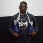 El tricolor Abel Mina se encuentra invicto como profesional, con 12 victorias.