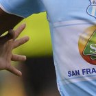 El partido entre Macará y Emelec resultó muy intenso.