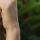 Sus compañeros  Dora West, Henry Bustamante, José Urrutia y Gaby Díaz, aclararon que se le permitió tomarse el tiempo necesario para volver.