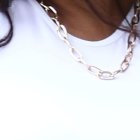 Los zapatos deportivos no pueden faltar en su clóset.