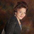 La cantante comenzó su carrera artística a los cinco años.