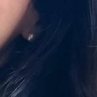 Erika recibió la placa de reconocimiento de YouTube en Italia.